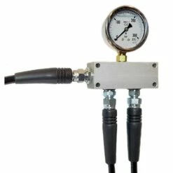 Manifold Block With Gauge G 1/4´´ Inlet 2 Outlets