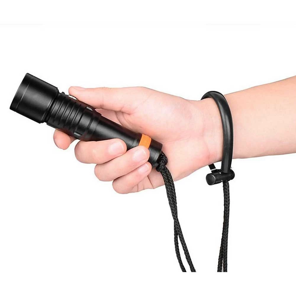 D530 LED Flashlight 5 D530 LED Flashlight - Image 5